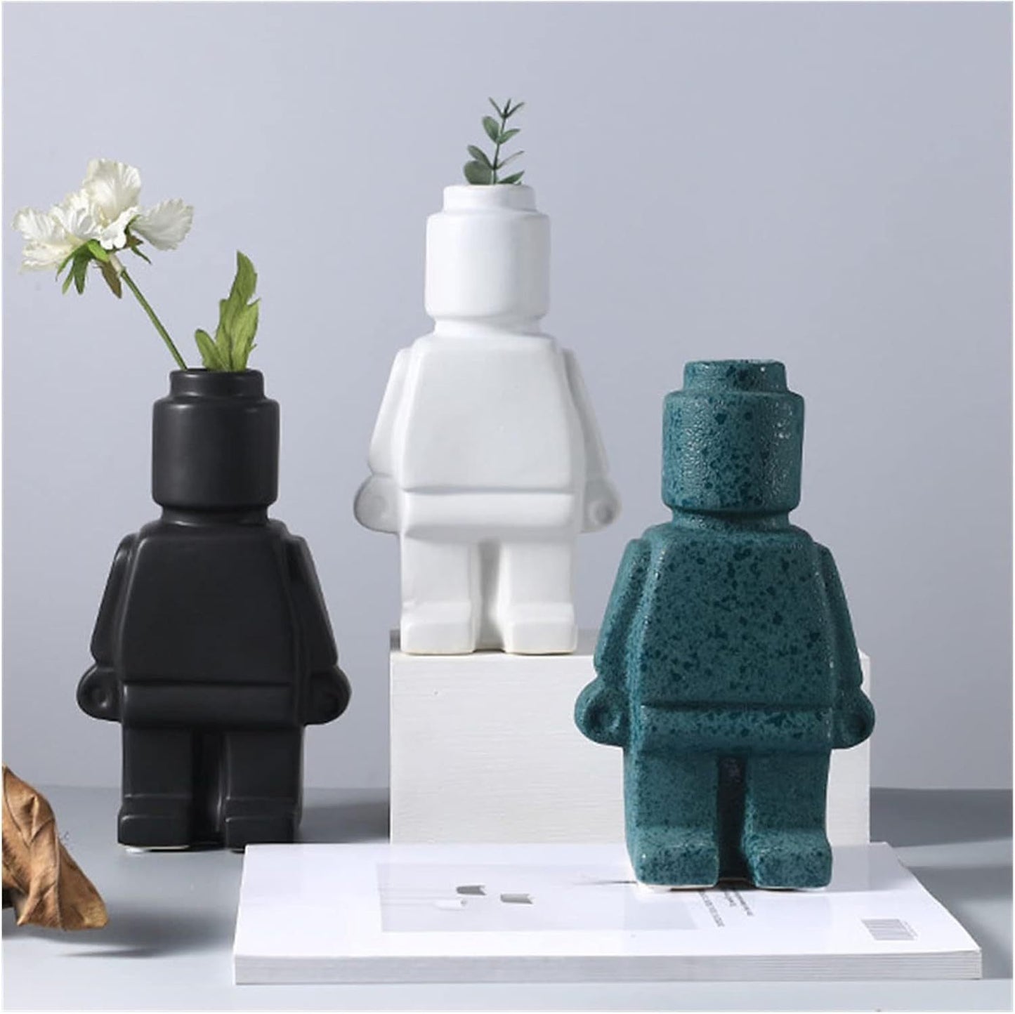 Robot Resin Vase – Creative Home Decor for Living Room & Dried Flower Display