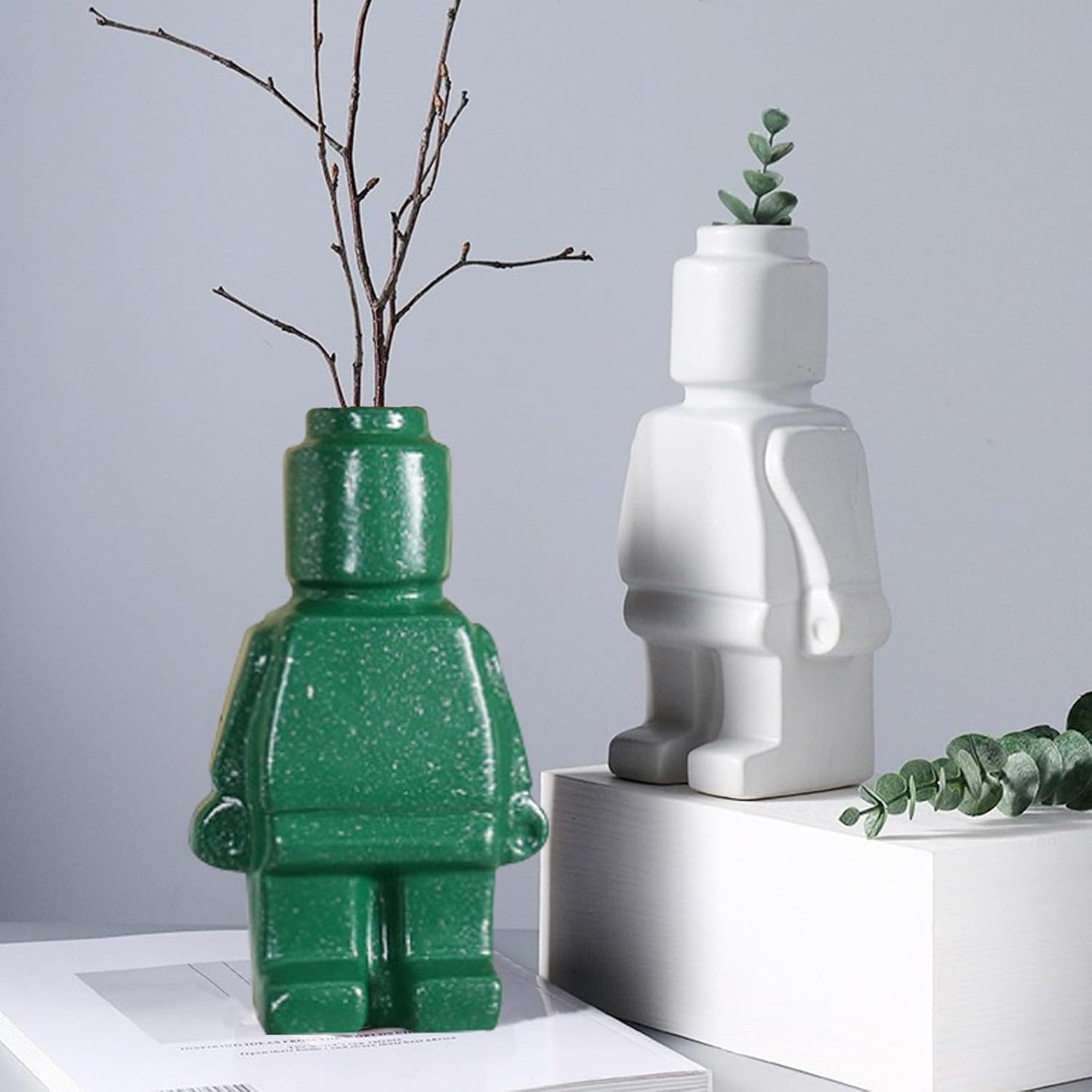Robot Resin Vase – Creative Home Decor for Living Room & Dried Flower Display