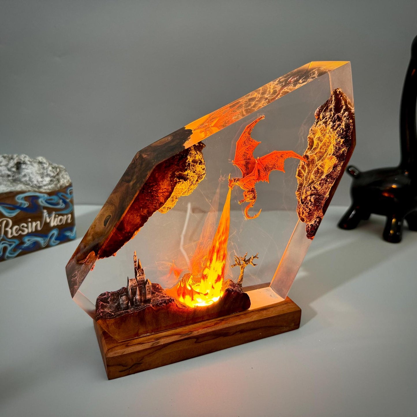 Dragonite Resin Night Light – LED Model Lamp for Bedroom/Desk Decor
